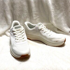 Sketchers slip-ins Bobs Squad 4 White womens 10 Sneakers